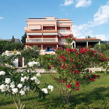 Apartments Banic Barbat na Rabu المظهر الخارجي الصورة